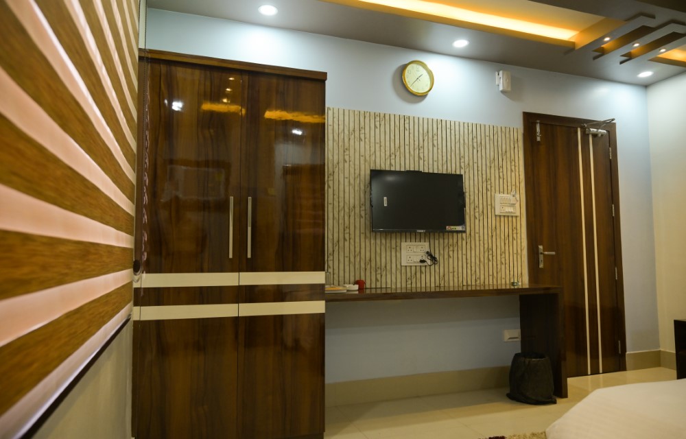 Hotel Hangout
