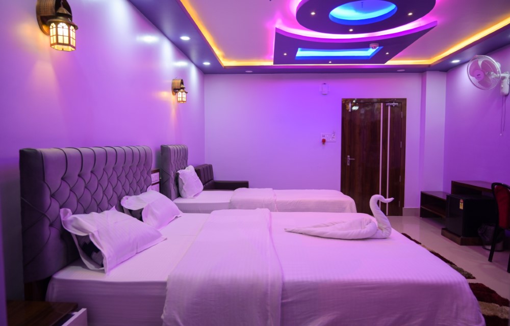 Hotel Hangout