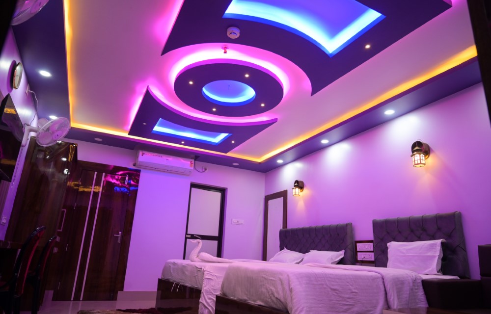 Hotel Hangout